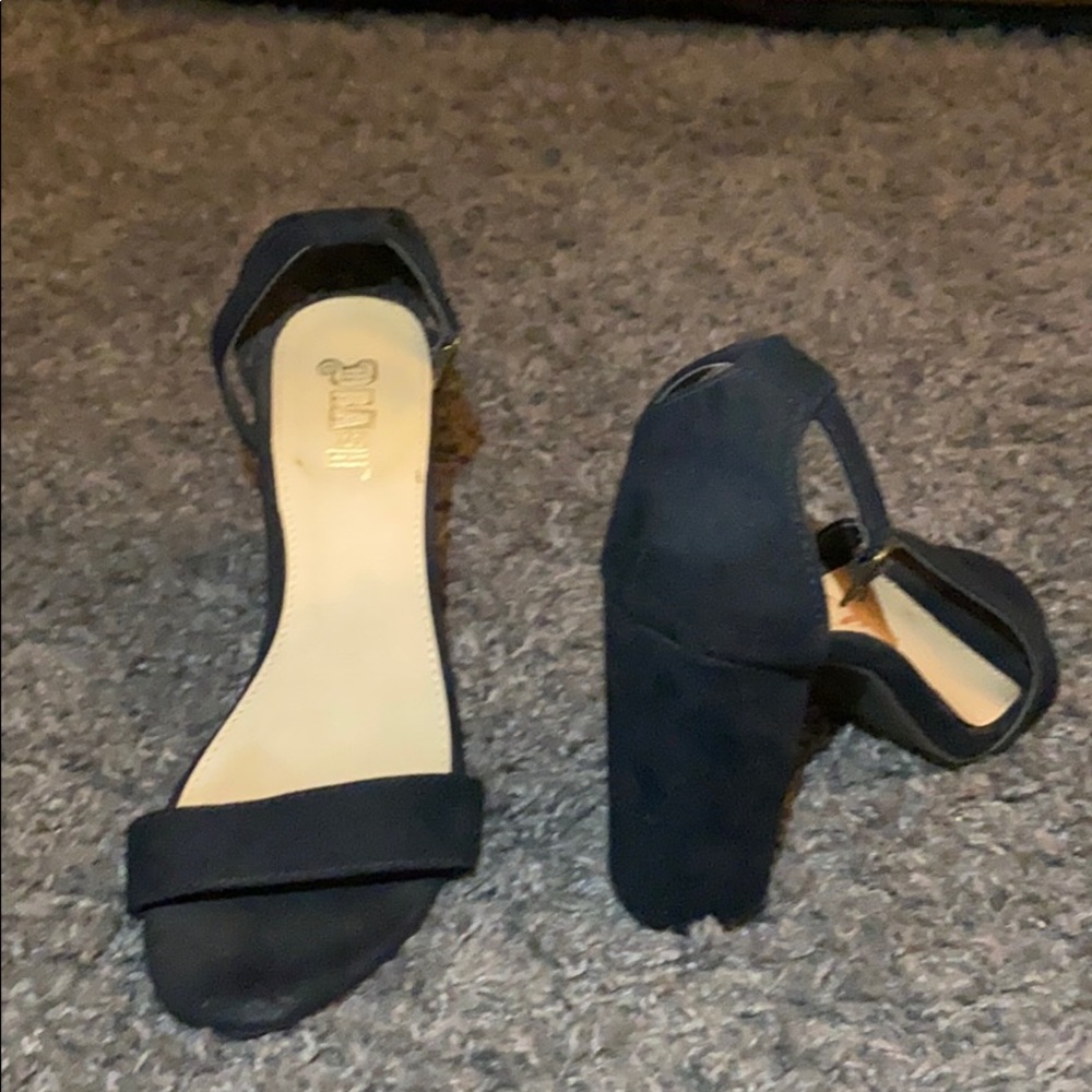 Heals - Picture 2 of 3